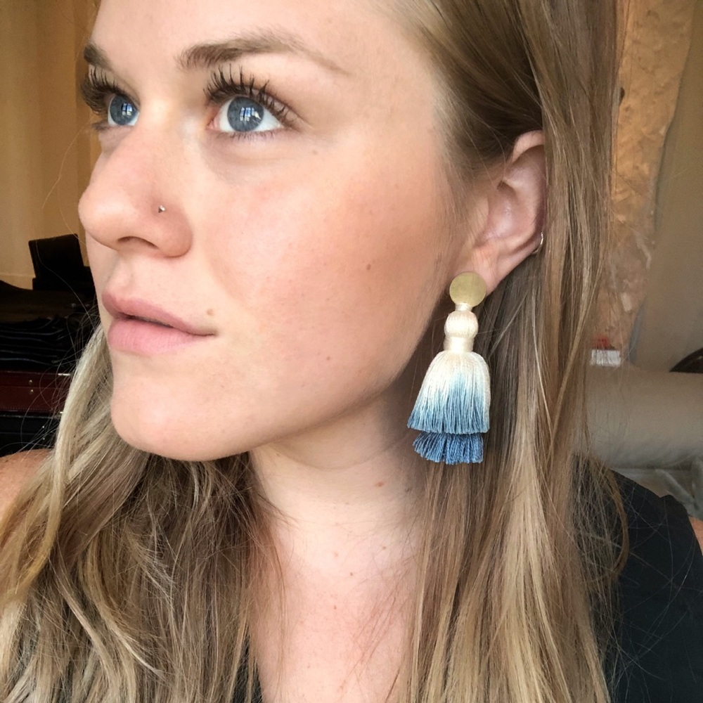 Meet your Posher, Elizabeth